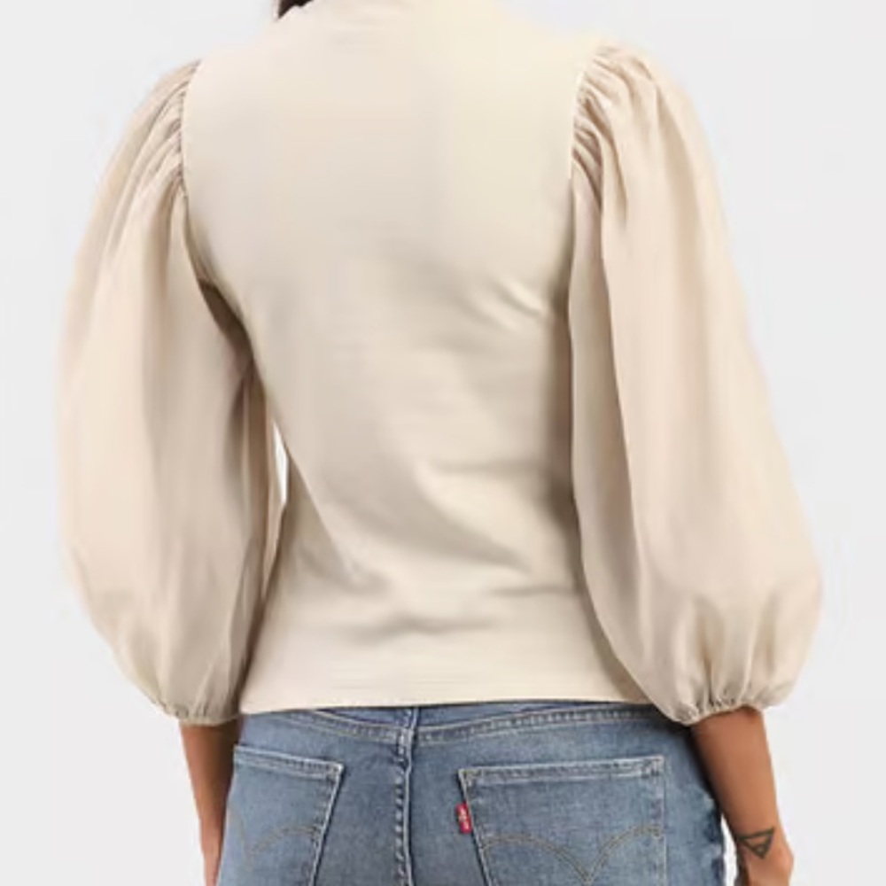 BNWTS Levi's Beige Sheer Sleeve Slim Fit Blouse, Sz Small - Picture 8 of 9
